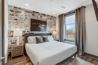 65 Lindsley Ave in Nashville, TN - Foto de edificio - Building Photo