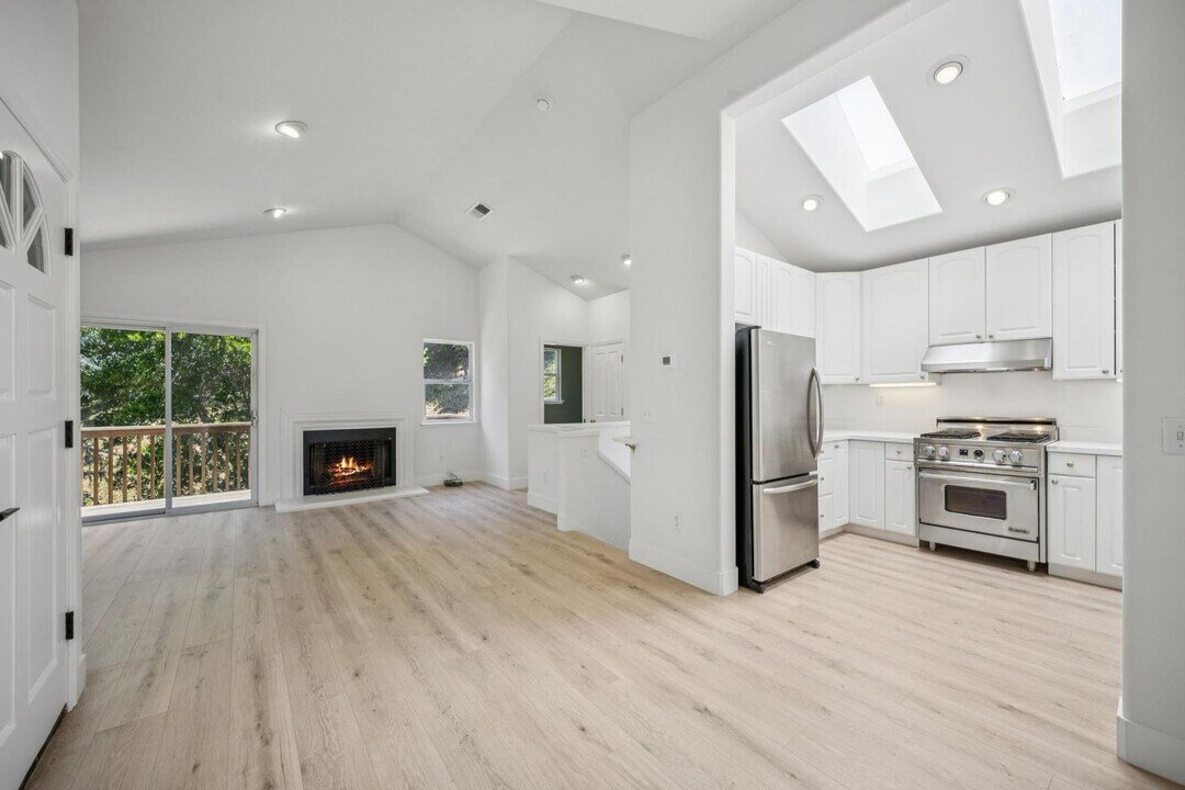 406 Wellesley Ct in Mill Valley, CA - Building Photo