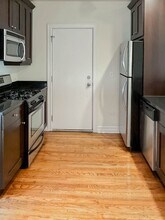 3810 N Sheffield Ave, Unit 2W in Chicago, IL - Building Photo - Building Photo