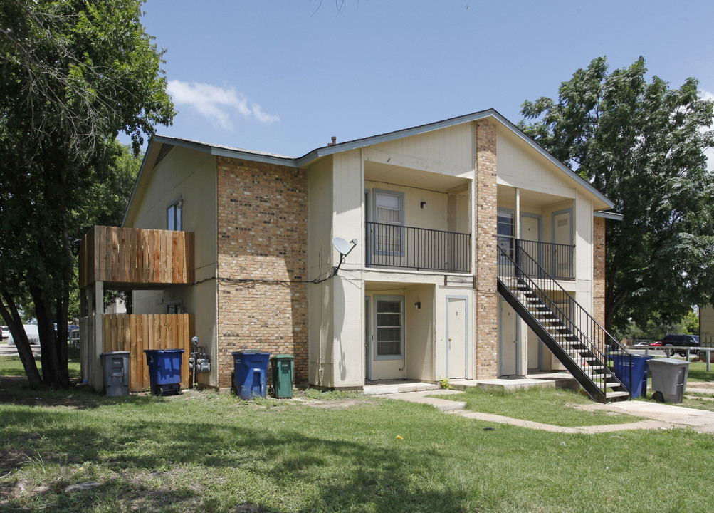 4917 Freidrich Ln in Austin, TX - Building Photo