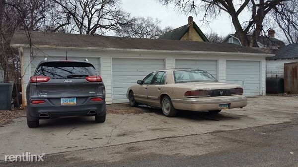 915 9th St S in Fargo, ND - Foto de edificio