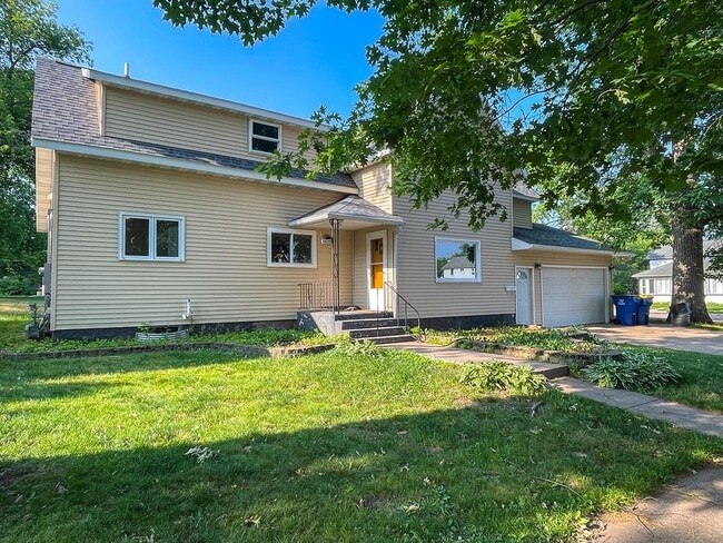 property at 1410 E 1st St