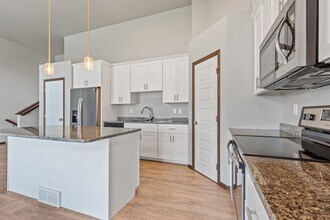 1125 29th Ave W in West Fargo, ND - Building Photo - Building Photo