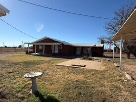 371 County Rd 10 in Clovis, NM - Building Photo