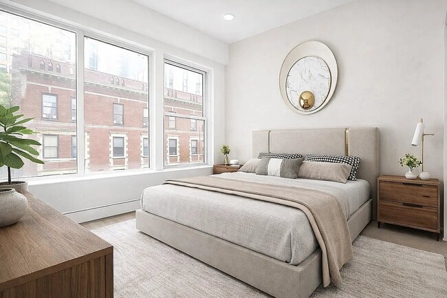 369 W 36th St., Unit 2B in New York, NY - Building Photo - Building Photo