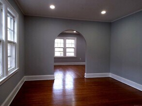 92 Woodlawn St in West Hartford, CT - Building Photo - Building Photo