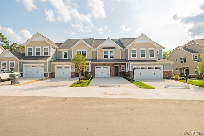property at 18433 Palisades Ct