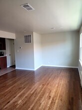5910 W Huron St in Chicago, IL - Building Photo - Building Photo