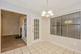 508 Pleasant Valley Dr in Burleson, TX - Building Photo - Building Photo