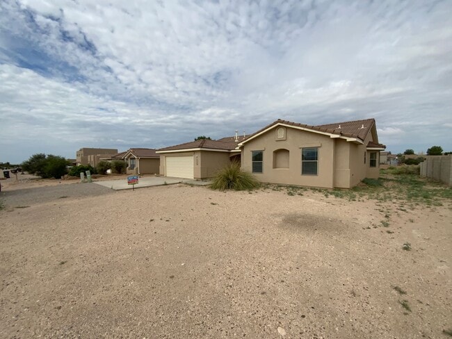 721 6th St NE in Rio Rancho, NM - Building Photo - Building Photo