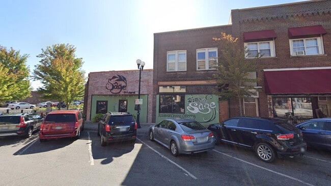606 Laurel St, Unit 1