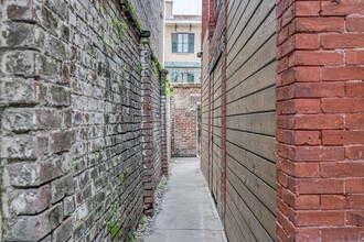 119 E Charlton St-Unit -Carriage House in Savannah, GA - Building Photo - Building Photo