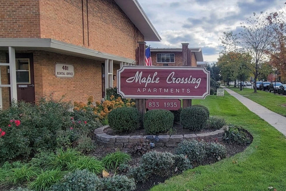 Maple Crossing Apartments in Villa Park, IL - Foto de edificio