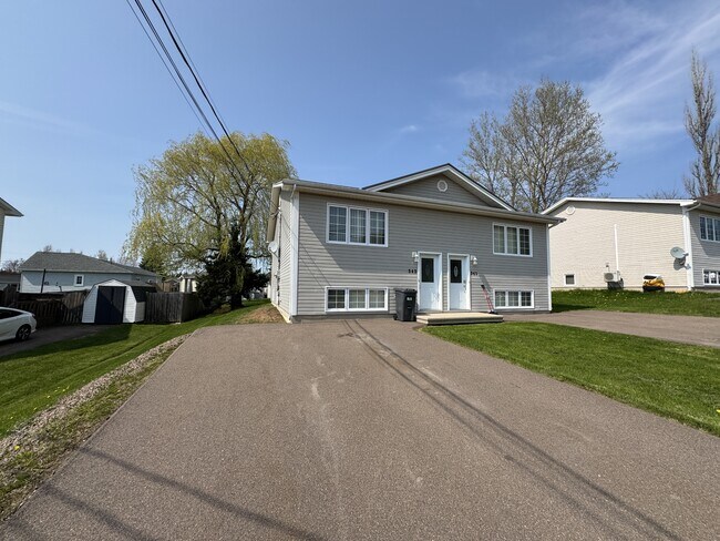 343 R. Marguerite in Dieppe, NB - Building Photo - Building Photo