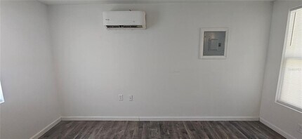 4748 US-17 in De Leon Springs, FL - Building Photo - Building Photo