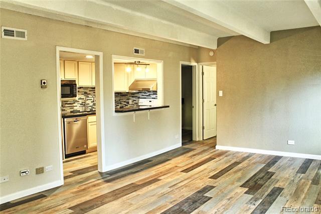 9995 E Harvard Ave in Denver, CO - Building Photo