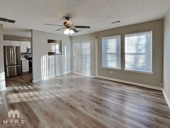 1666 Hallmark Hills Dr in Griffin, GA - Building Photo - Building Photo