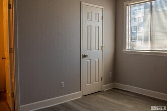 175 E Grove St in Reno, NV - Building Photo - Building Photo