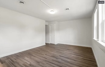 731 Cameron St in Petersburg, VA - Foto de edificio - Building Photo