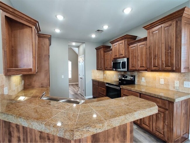 1030 Harvest St in Centerton, AR - Building Photo - Building Photo