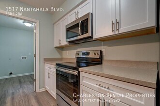 1517 Nantahala Blvd in Mount Pleasant, SC - Building Photo - Building Photo