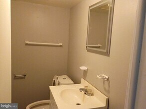 100 Brandywine Blvd in Wilmington, DE - Building Photo - Building Photo