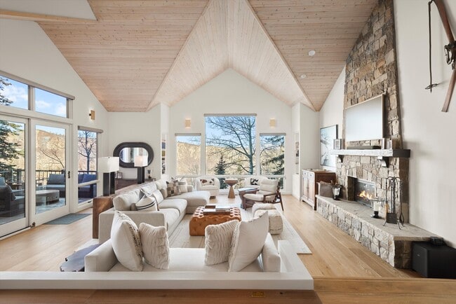 18 Edgewood Ln in Snowmass Village, CO - Building Photo - Building Photo