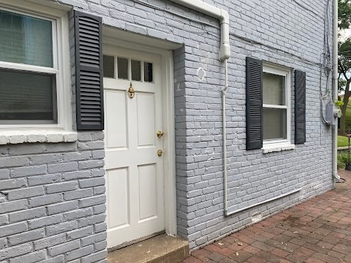 property at 3963 Fessenden St NW