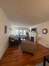95 Westbourne Ter, Unit 1 in Brookline, MA - Building Photo - Building Photo