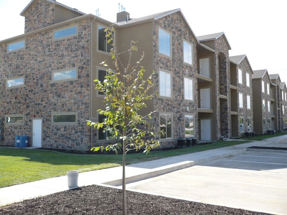 426 W 200 N St in Springville, UT - Building Photo