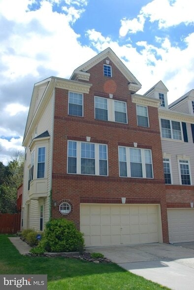 property at 1208 Cambria Terrace NE