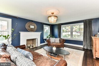 3833 N Oakland St in Arlington, VA - Building Photo - Building Photo