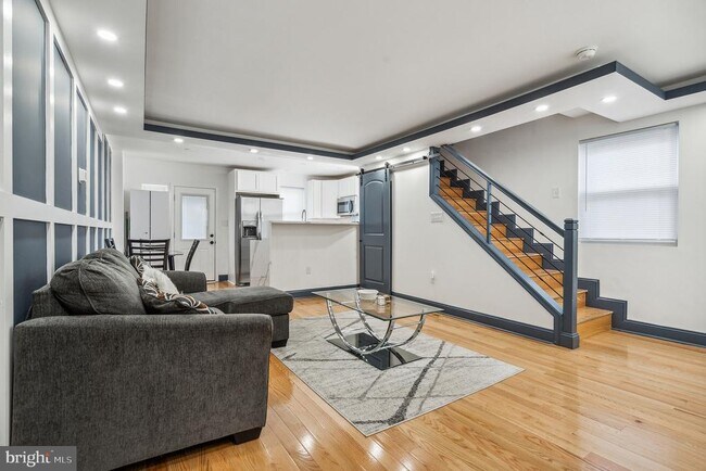 1812 Woodbourne Ave in Baltimore, MD - Building Photo - Building Photo