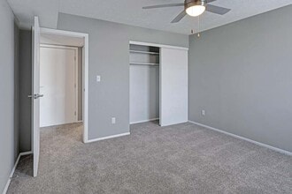 Wilson Plaza in Columbus, OH - Foto de edificio - Building Photo