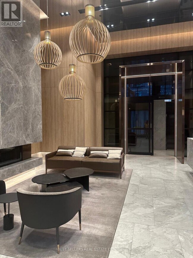 252 Church St in Toronto, ON - Building Photo - Building Photo