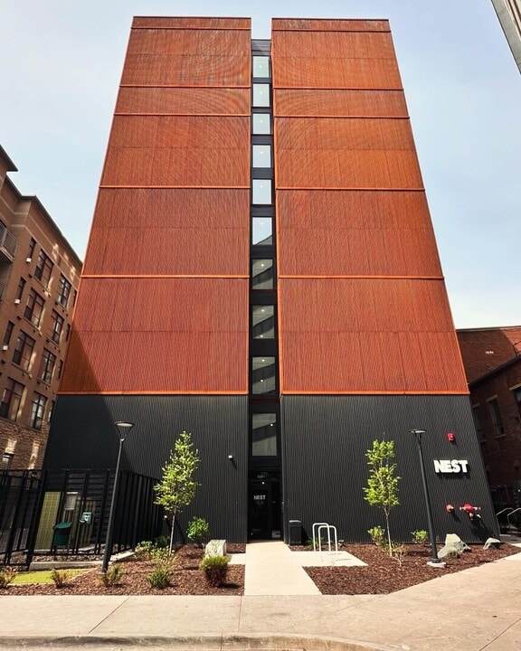 The Nest at Iowa City in Iowa City, IA - Foto de edificio