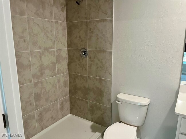 property at 3020 N Lakewood Rd