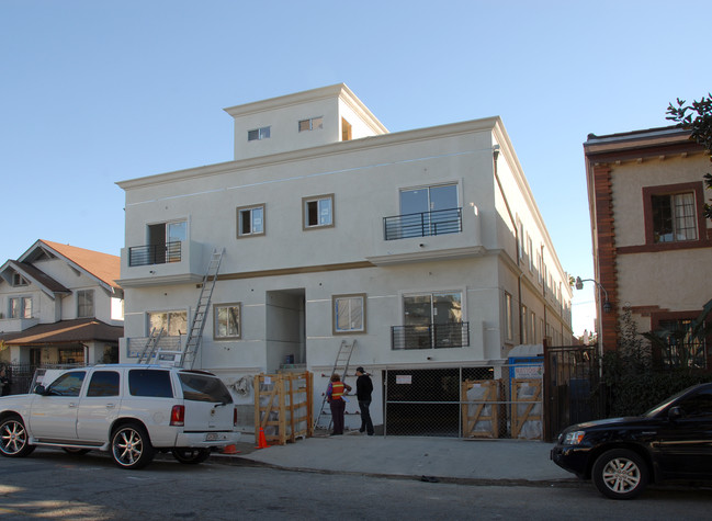 1752 N Kingsley Dr. in Los Angeles, CA - Foto de edificio - Building Photo