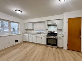 3333 5th St in Muskegon Heights, MI - Building Photo