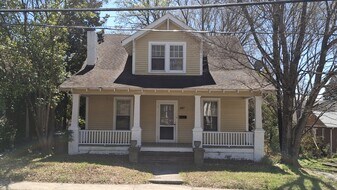607 Guilford Ave in Greensboro, NC - Building Photo