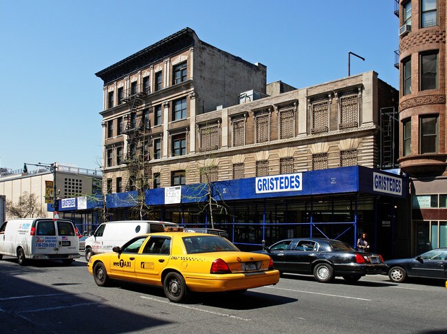 504 Columbus Ave in New York, NY - Building Photo - Building Photo