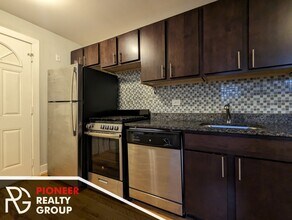 2846 N Mildred Ave, Unit 2 in Chicago, IL - Building Photo - Building Photo