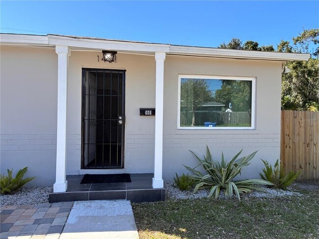 1401 31st St S in St. Petersburg, FL - Building Photo - Building Photo