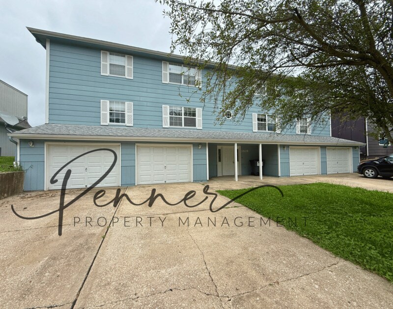3808-A SW 8TH Ter in Blue Springs, MO - Building Photo