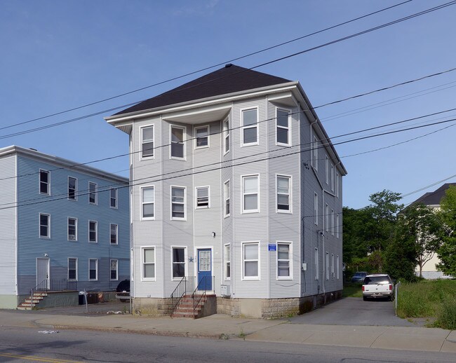 269 Belleville Ave in New Bedford, MA - Building Photo - Building Photo