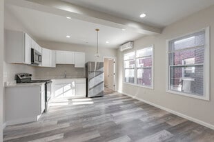 23-39 Main St in New Britain, CT - Building Photo