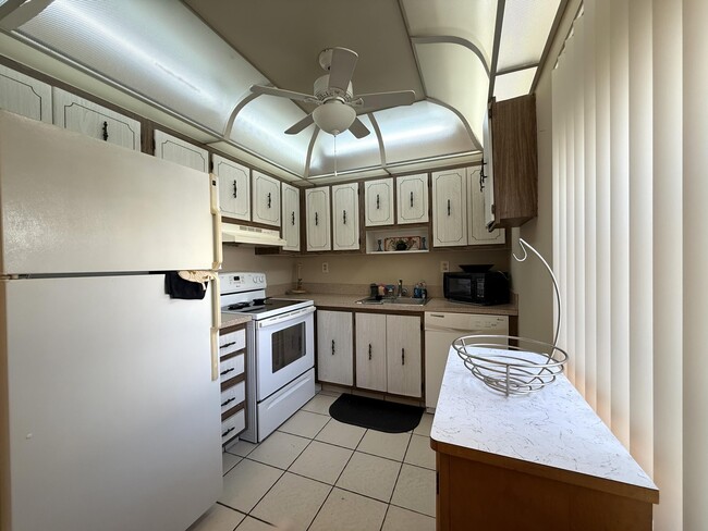 property at 894 Flanders S