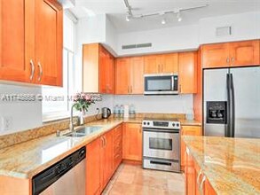 1755 E Hallandale Beach Blvd, Unit # 507E in Hallandale Beach, FL - Building Photo - Building Photo
