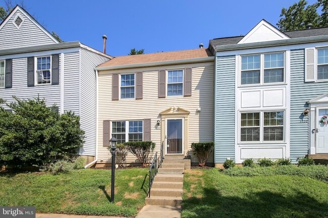 property at 3032 Braxton Wood Ct