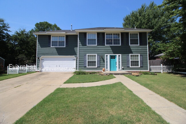 property at 1604 S Kalanchoe Ave W